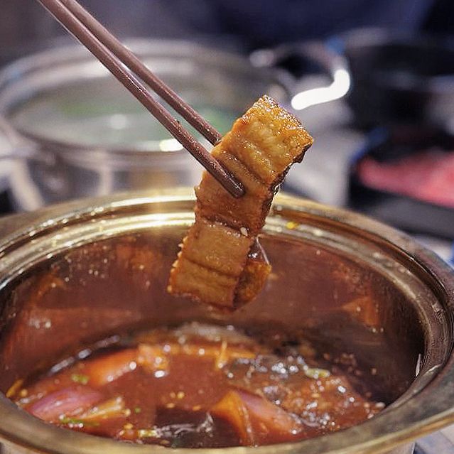 「銅鑼灣牛之鍋」九周年慶,C套餐包中鮑魚拖羅壽司和花膠任食! 「銅鑼灣牛之鍋」九周年慶,C套餐包中鮑魚拖羅壽司和花膠任食!
