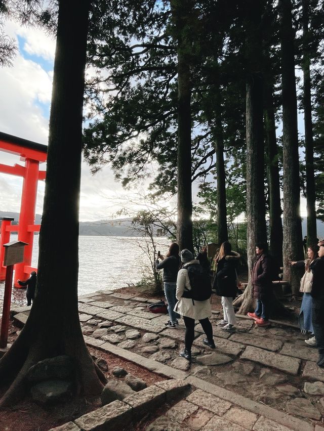 箱根🇯🇵夢幻海上神社-平和の鳥居⛩️