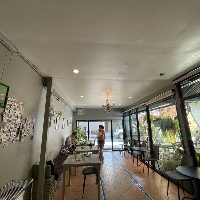 แนะนำร้านอาหารและคาเฟ่เชียงใหม่ 💚🥪