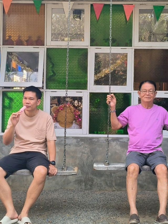  มา เติมสุขคาเฟ่ เพชรบุรี