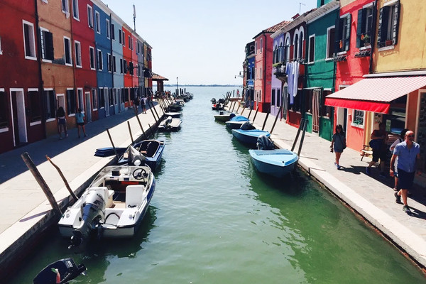 イタリア】カラフルな街並みが可愛すぎる！ヴェネチアの離島