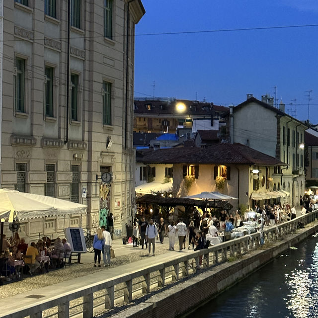 Lively atmosphere in the Naviglio Grande