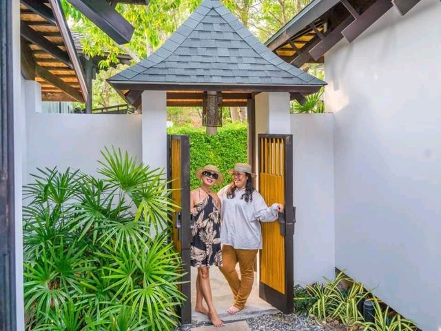 ที่พักติดทะเลภูเก็ต วิลล่าสุดหรูระดับ 5 ดาว 