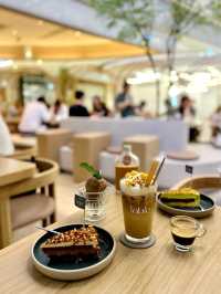 假日跟姨媽來個慢活下午茶吧☕️💕