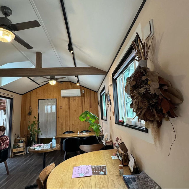 Rise cafe