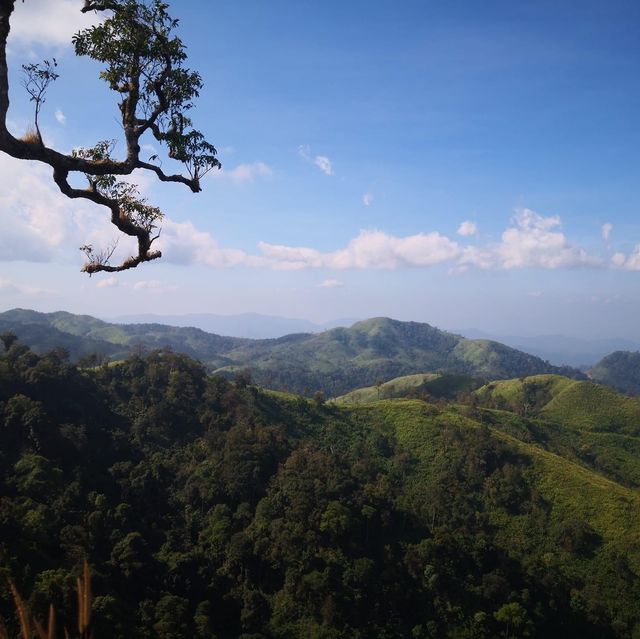 เขาช้างเผือก (Khao Chang Phueak)