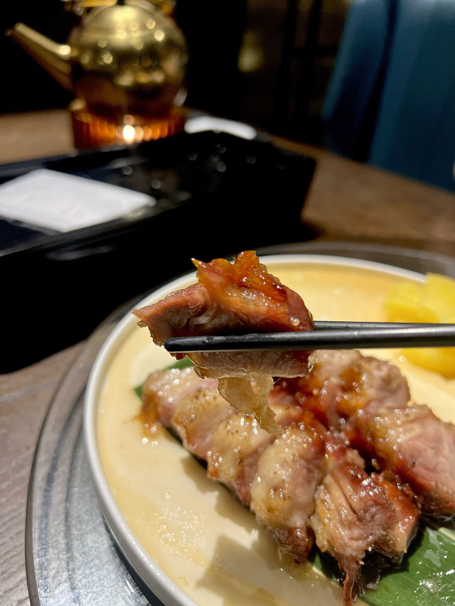  烤鴨、叉燒王同蠔仔粥