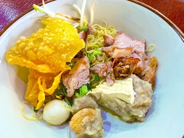 เตี๋ยวตู้ไม้
