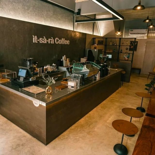 🥧Itsara Coffee Bar ค่าเฟ่ที่อบอุ่นและมีสไตล์