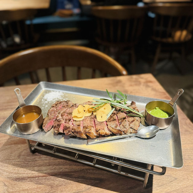 NATA Steak。 Wine & Cocktail。優惠價：炸芝士$58，Baileys咖啡$50