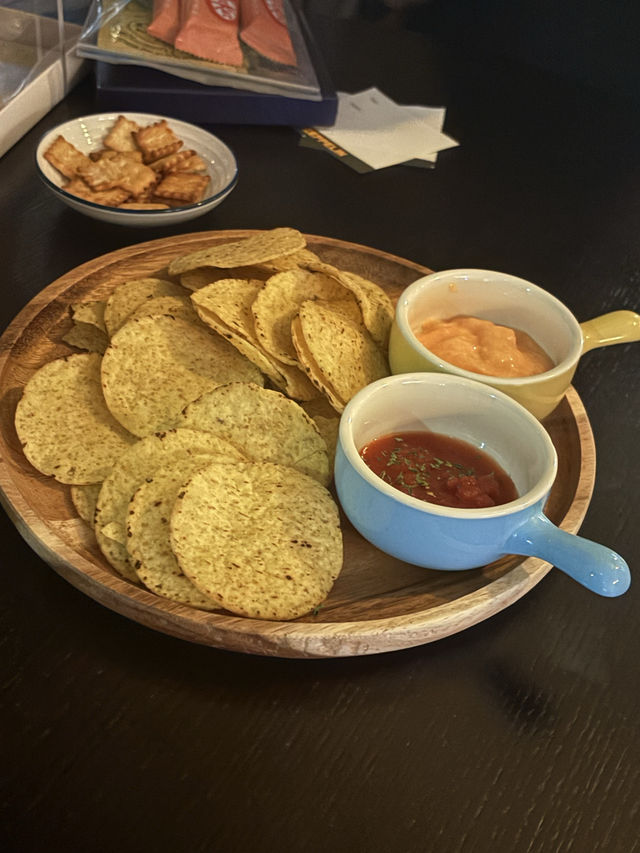 한여름밤의 낭만있는 lp바를 찾으시면,동명동 제플린