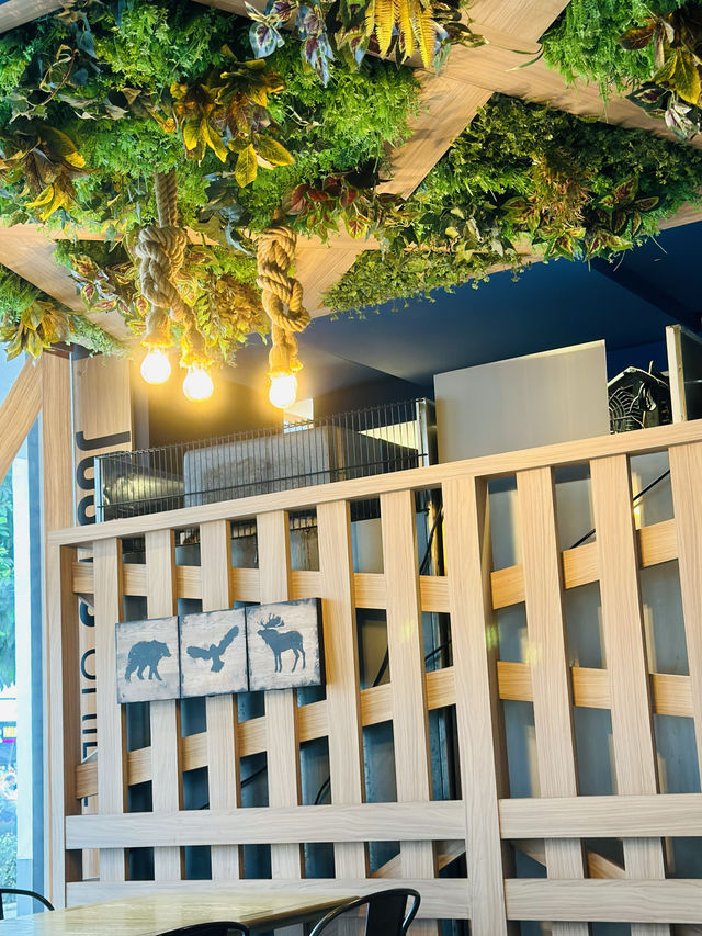 【JOSH’S GRILL】Authentic Western Cuisine in Town