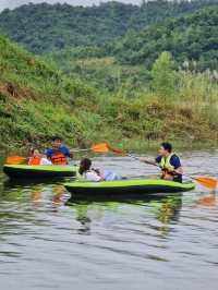 พายเรือ ทะเลสาบแถวราชบุรี