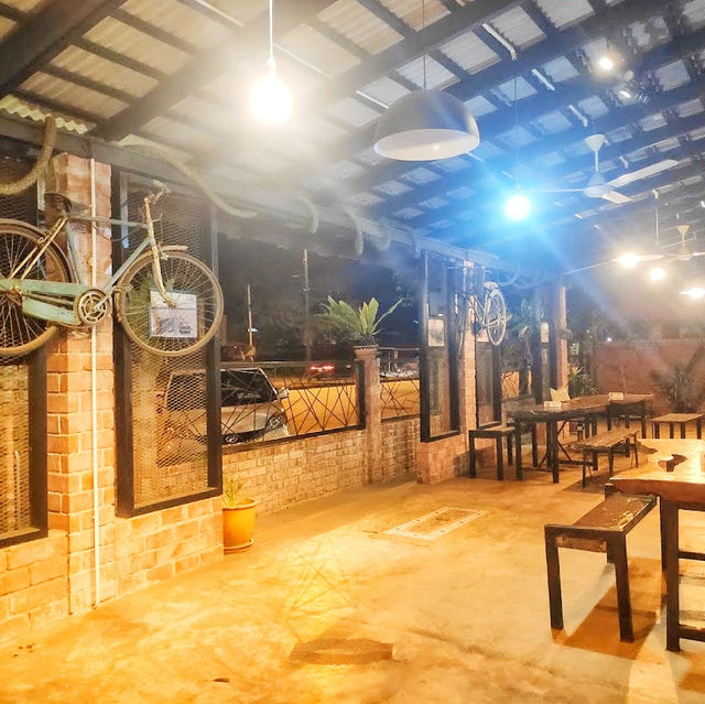 🇲🇾 Kedai Koffie: Taste Tradition with a Modern Twist!