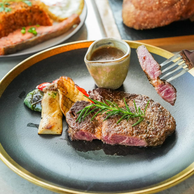Bat Tales Cafe & Restaurant Khaoyai