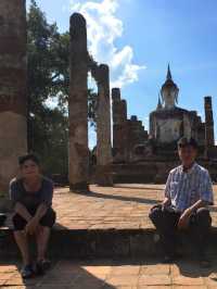 รีวิว พาเที่ยวเมืองโบราณสุโขทัย 📖