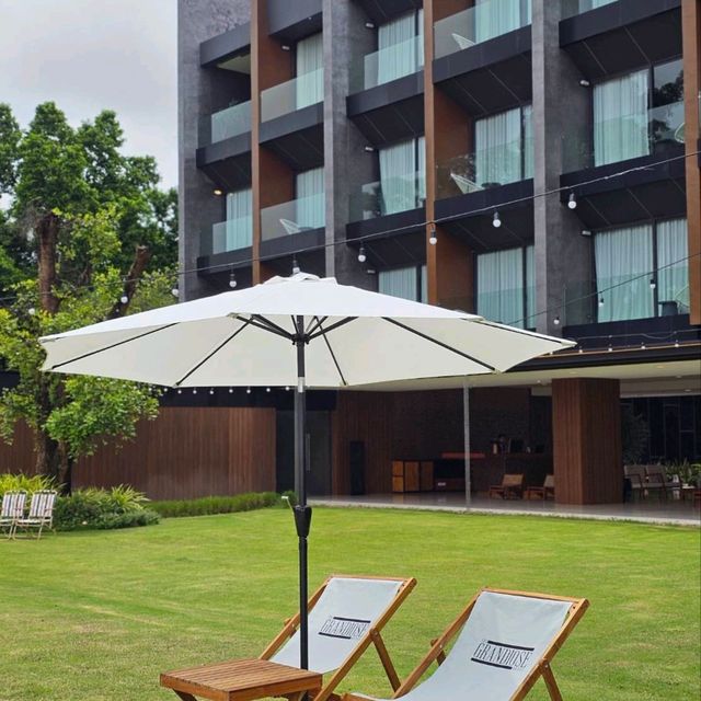 ที่พักเปิดใหม่สุดพรีเมี่ยม ริมแม่น้ำ เชียงราย
