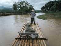 ล่องแพ เมืองคอง