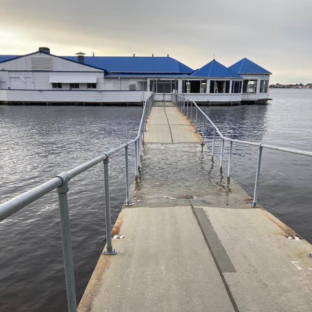 A Riverside Retreat Just Minutes from the City