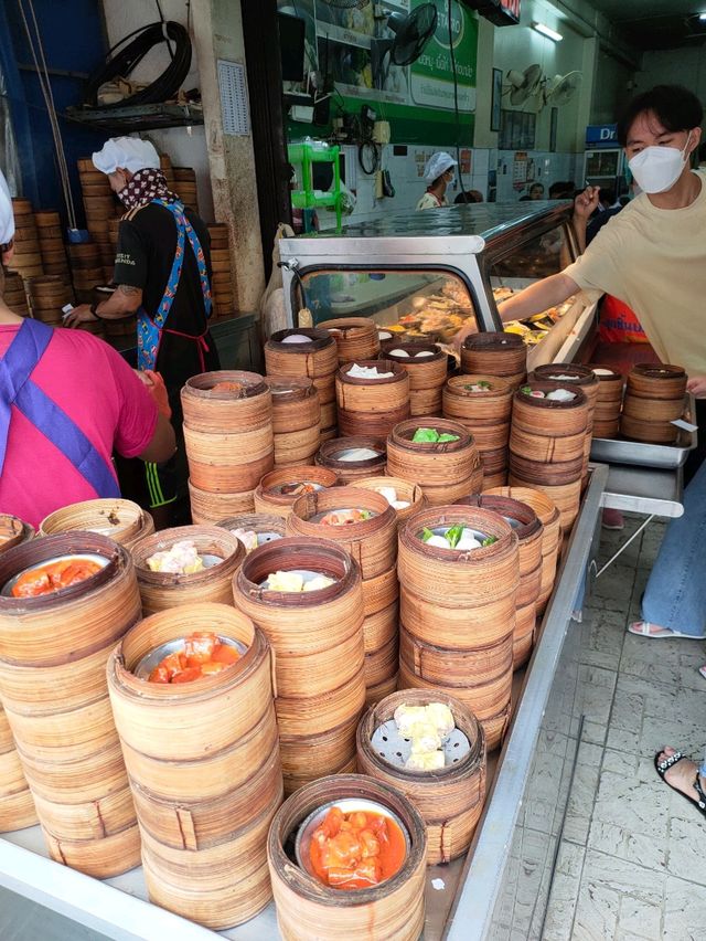 Hatyai Food Journey: From Chokdee Dimsum to South Thai Specialties