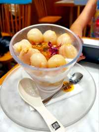 Cool Honeymoon Dessert in Hangzhou