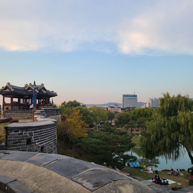 【韓国/水原】紅葉が映える秋の水原華城🍁