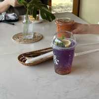 Tewa Cafe อยุธยา: จิบกาแฟในบรรยากาศวัดเก่า