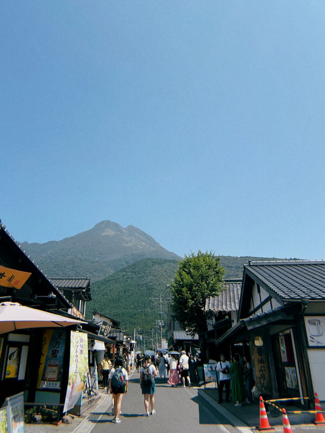 One Day in Yufu via one of the most sceneric train, Yufuin on Mori