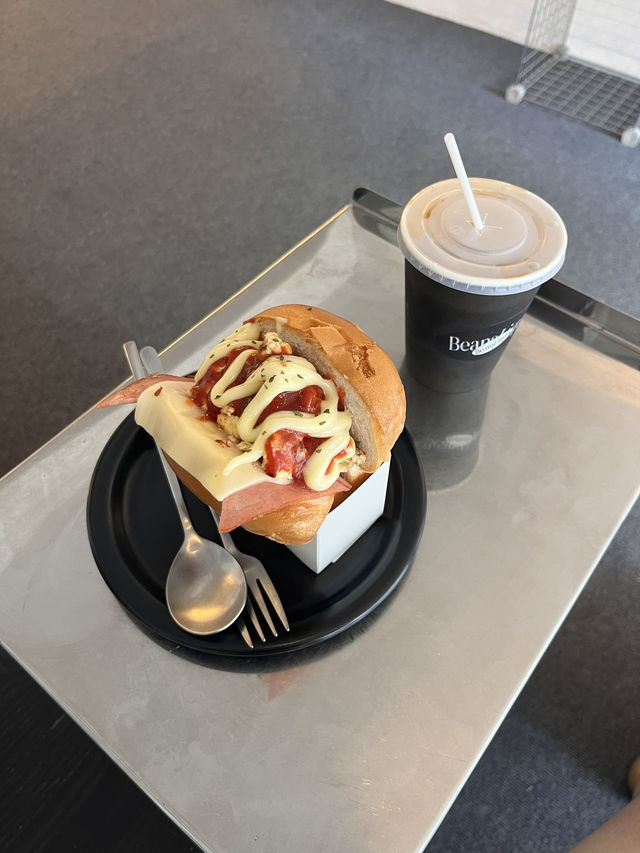 치앙마이에서 찾은 토스트 맛집 'BeansLiquor - บีนส์ ลิเคอร์'🇹🇭