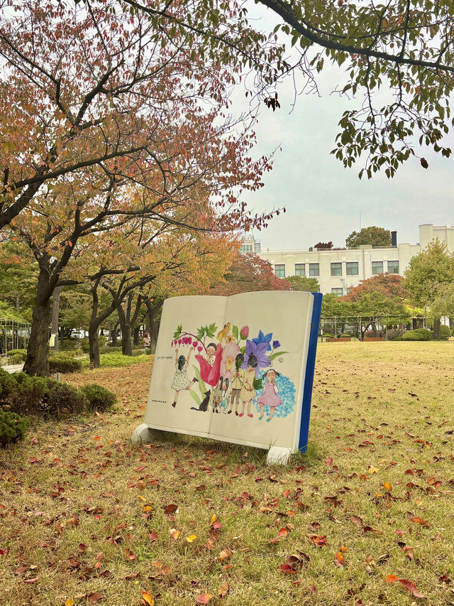 떠오르는 북캉스 명소인 서울 북촌 정독 도서관🌳💚
