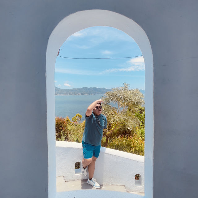 Astound Hill: A Slice of Santorini in Manado