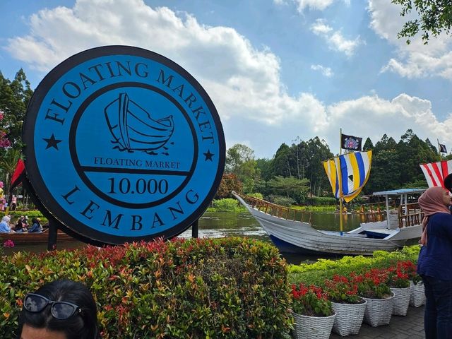 Floating market Lembang, Bandung