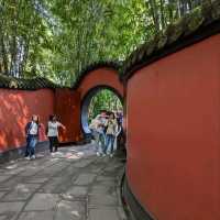 Vibrant Serenity at Wu Hou Shrine in October