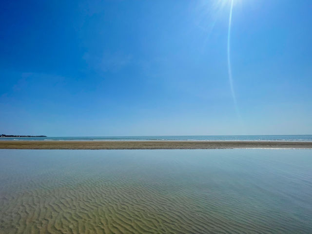 หาดเขากะโหลก ปราณบุรี วิวสวย น้ำใส บรรยากาศสุดชิล 