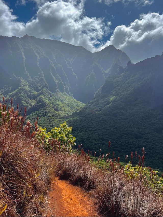 A Guide to Hiking the Kalalau Trail: Na Pali Coast’s Crown Jewel 