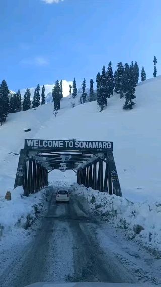 December in sonamarg road view 