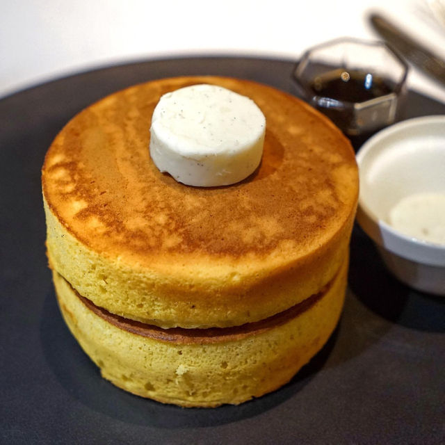 Cafe and dining in Hotel New Otani Tokyo