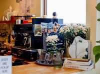 Lay Cafe Phuket คาเฟ่เล็กๆริมทะเล ฟีลเกาหลีเกาใจ 