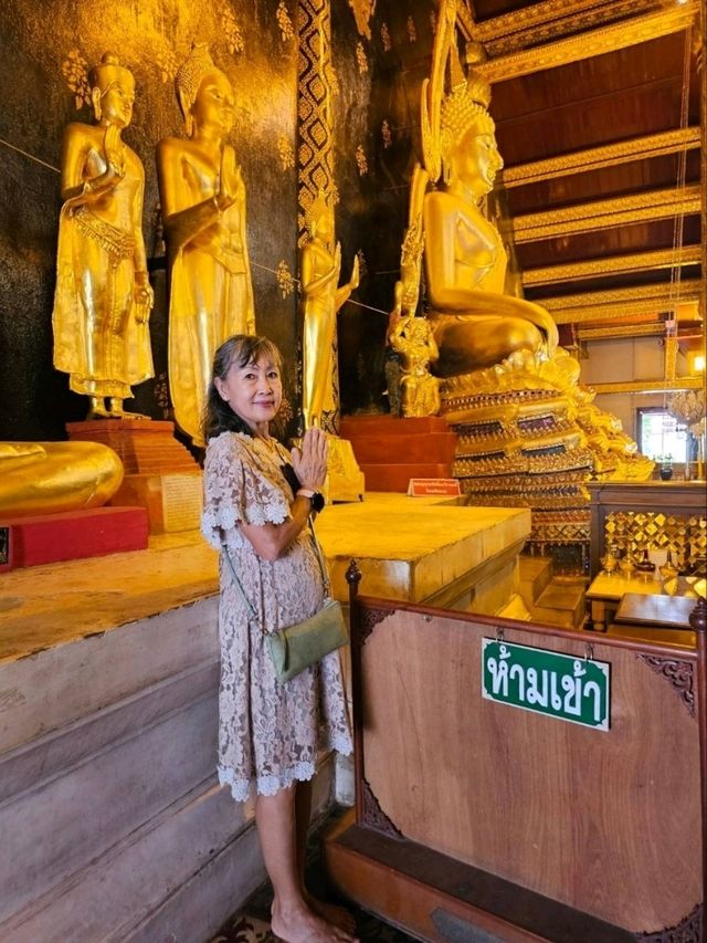 วัดพระศรีรัตนมหาธาตุวรมหาวิหาร (วัดใหญ่)