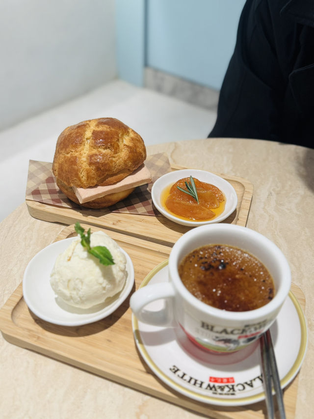 難得唔洗加一嘅餐廳🤑必試奶茶味Crèm