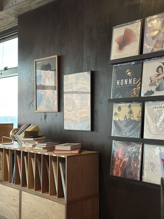 🎧 제주 ’월간레코드‘ 성산일출봉을 바라보며 LP음악을 감상할 수 있는 감성 넘치는 청음카페