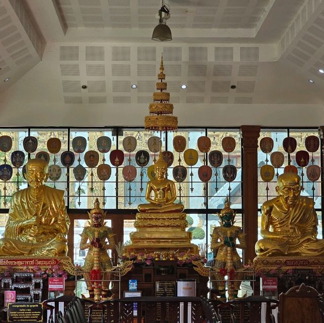 วัดเสมียนนารีพระอารามหลวง