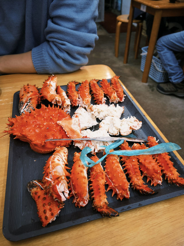 北海道小樽🇯🇵三角市場的潼波食堂
