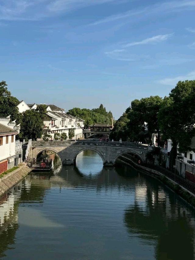 Sanxian Bridge: An Iconic Landmark of Sanhe Ancient Town