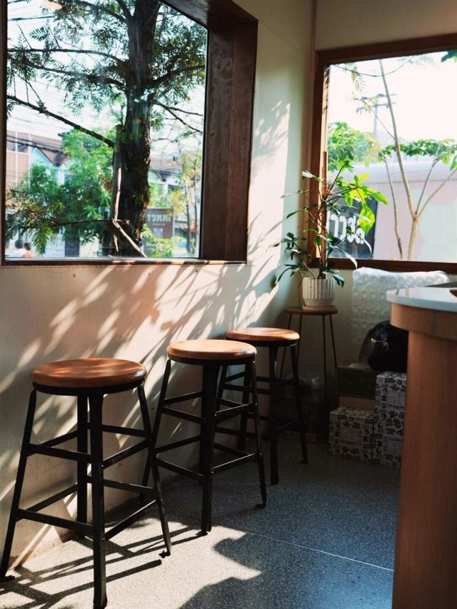 😝 One Two Two Coffee Bar
