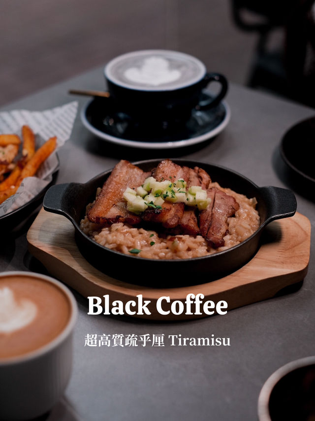 全黑暗調Cafe☕️ 近期食過最好食既coffee shop
