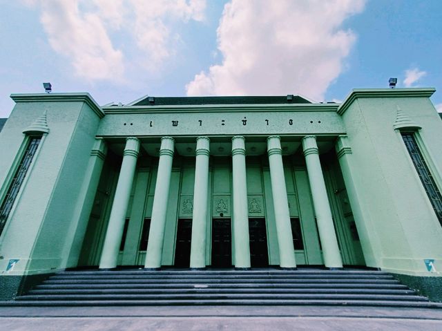 泰國曼谷老城區湄南河古跡建築華人文化寺廟老市場一日遊行程，適合打卡拍照📸祈福
