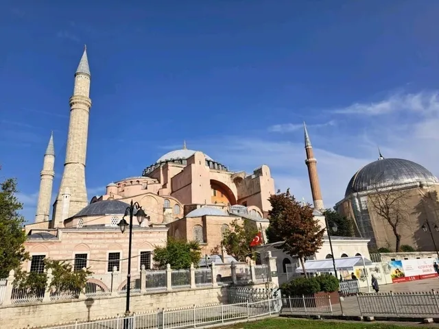 土耳其伊斯坦堡🇹🇷最著名地標：聖索菲亞大教堂