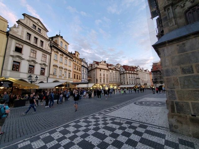 [🇨🇿プラハ] 旧市街広場 — 歴史が息づく広場と天文時計の魅力