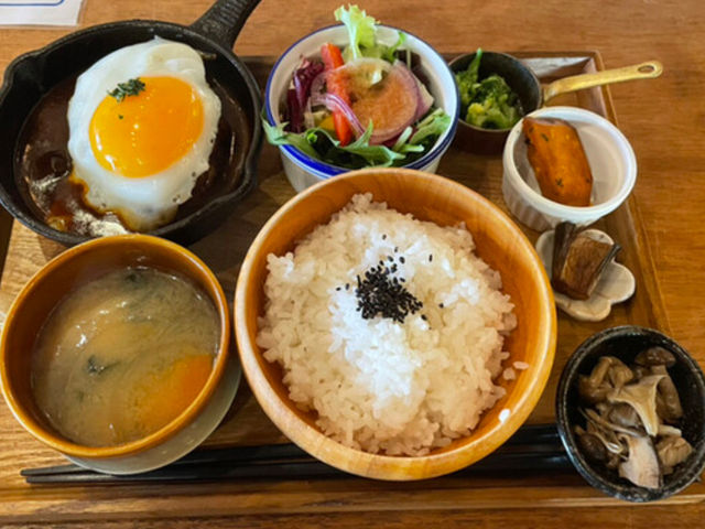 【なんば】ひろーーい！雰囲気抜群ランチ🍃